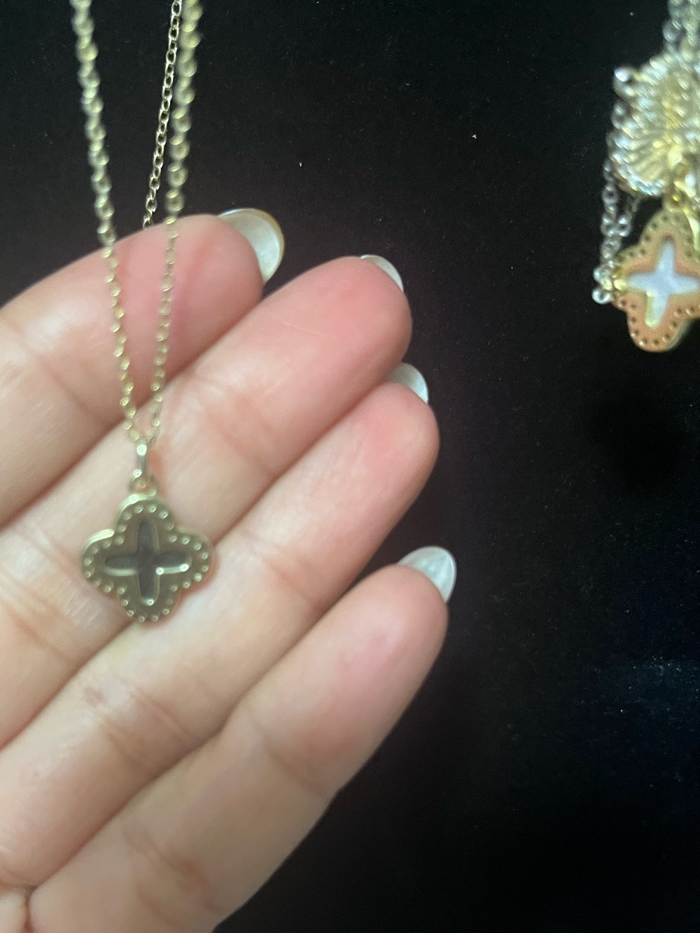 LOT 3pc Alhambra Gold Clover Pendant Necklace in White pearl Gold Black - Picture 5 of 6